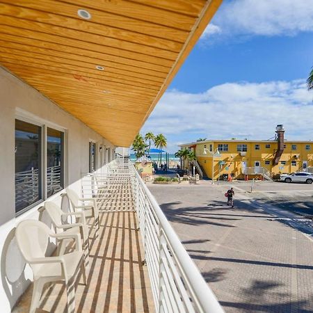 Fantastic 1 Bedroom With Pool Steps From The Beach #43 Hollywood Bagian luar foto
