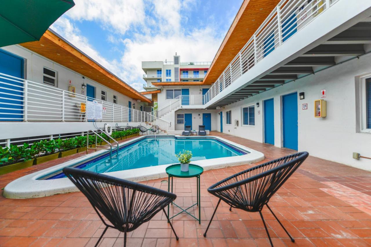 Fantastic 1 Bedroom With Pool Steps From The Beach #43 Hollywood Bagian luar foto